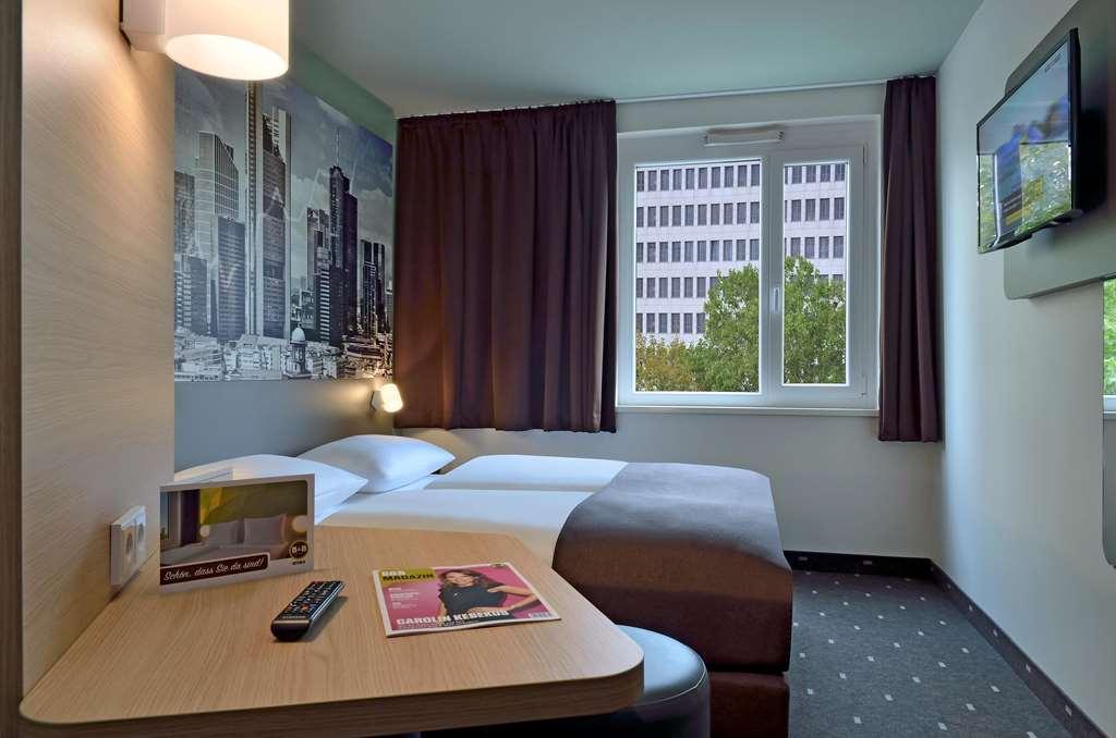 B&B Hotel Frankfurt-West Eschborn Oda fotoğraf