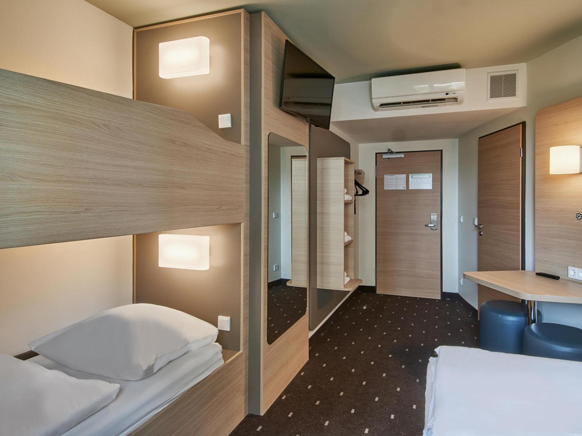 B&B Hotel Frankfurt-West Eschborn Dış mekan fotoğraf