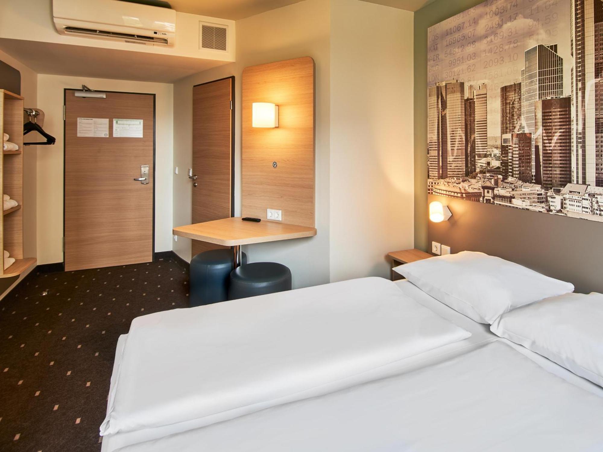 B&B Hotel Frankfurt-West Eschborn Dış mekan fotoğraf