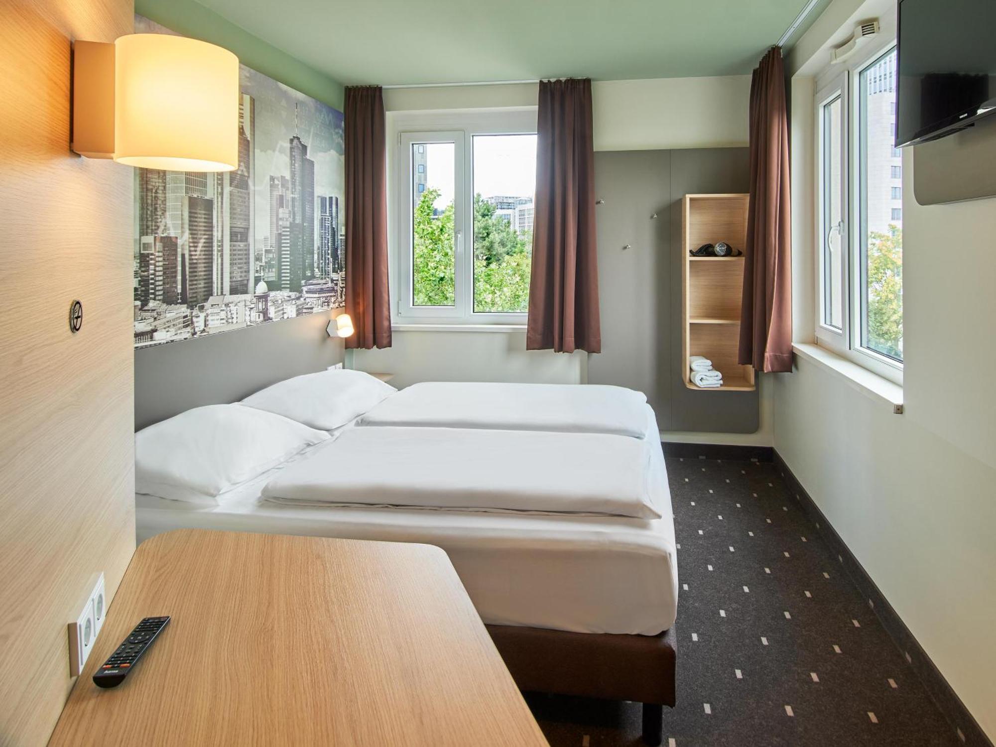 B&B Hotel Frankfurt-West Eschborn Dış mekan fotoğraf