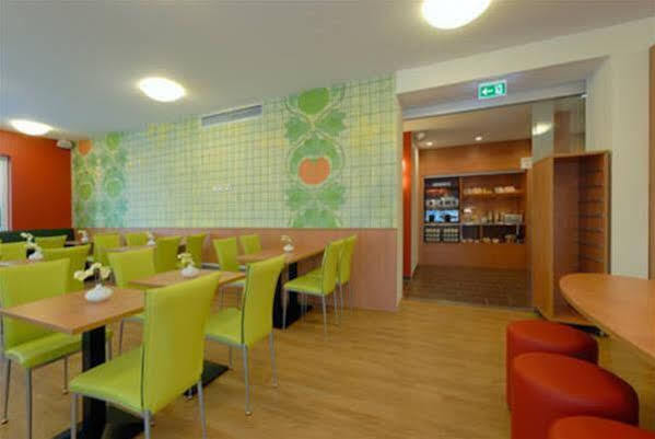 B&B Hotel Frankfurt-West Eschborn Dış mekan fotoğraf